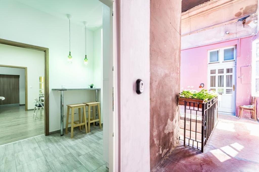 Paralello Universo-Supercentral By Nw Budapest Exterior photo
